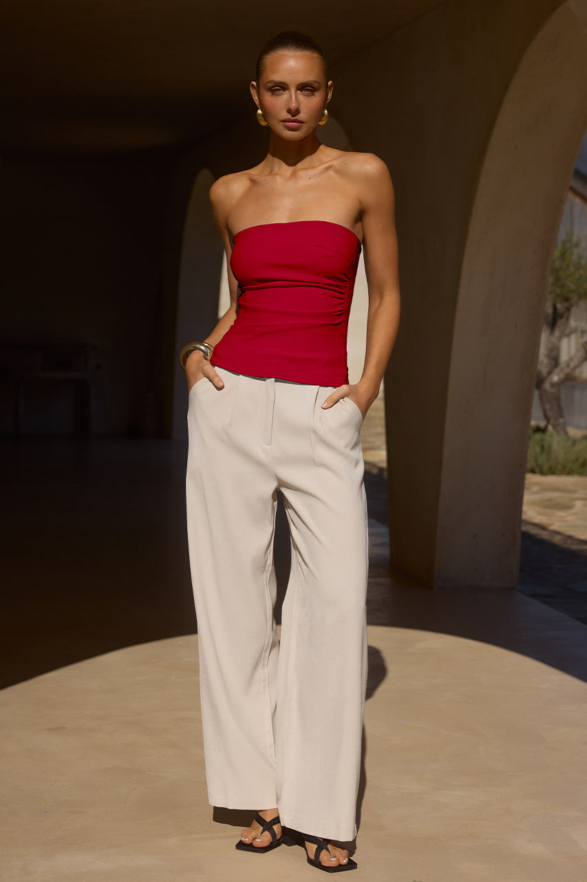 ASHTON STRAPLESS TOP - CHERRY RED - 240718_RUNAWAY_STAS2374-red