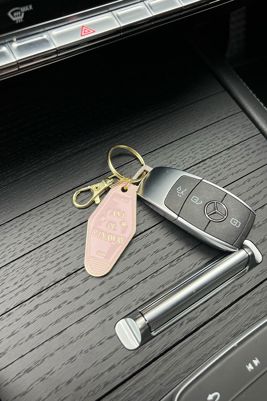 HOOKED ON YOU KEYCHAIN - MUSK O S - IMG_8423