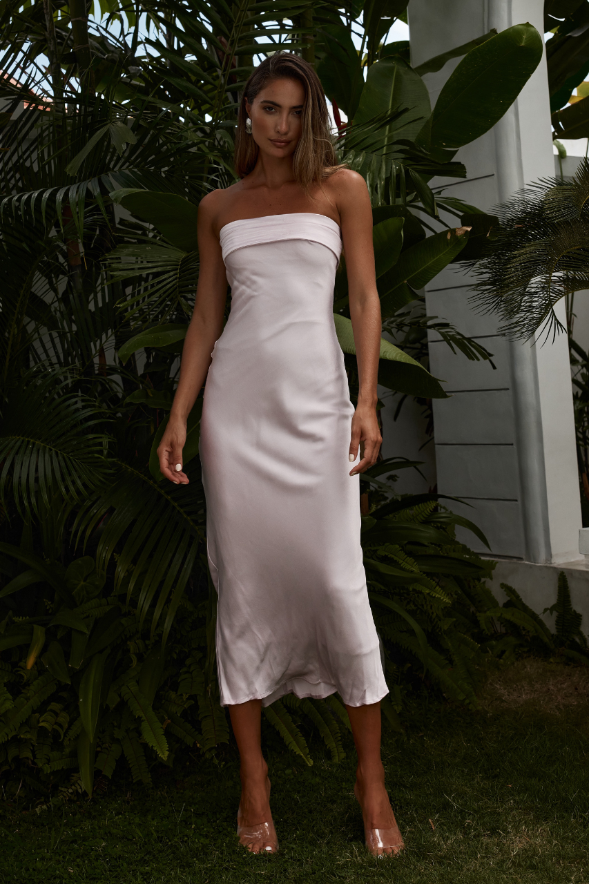 PEREZ LONG MIDI DRESS - LIGHT PINK - SHOPIFYIMAGERESIZE-JENN_28_28cf5654-5b53-4720-b184-701dbff01026