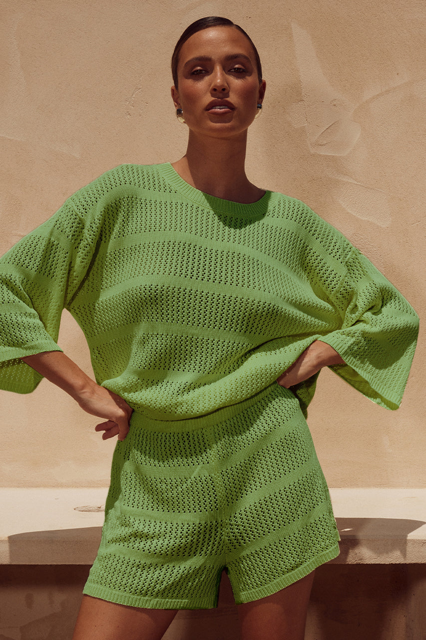 SAMIA SHORT - APPLE - Samia-Green-2_76fdd447-5b98-4ef9-94be-725d0b66493c