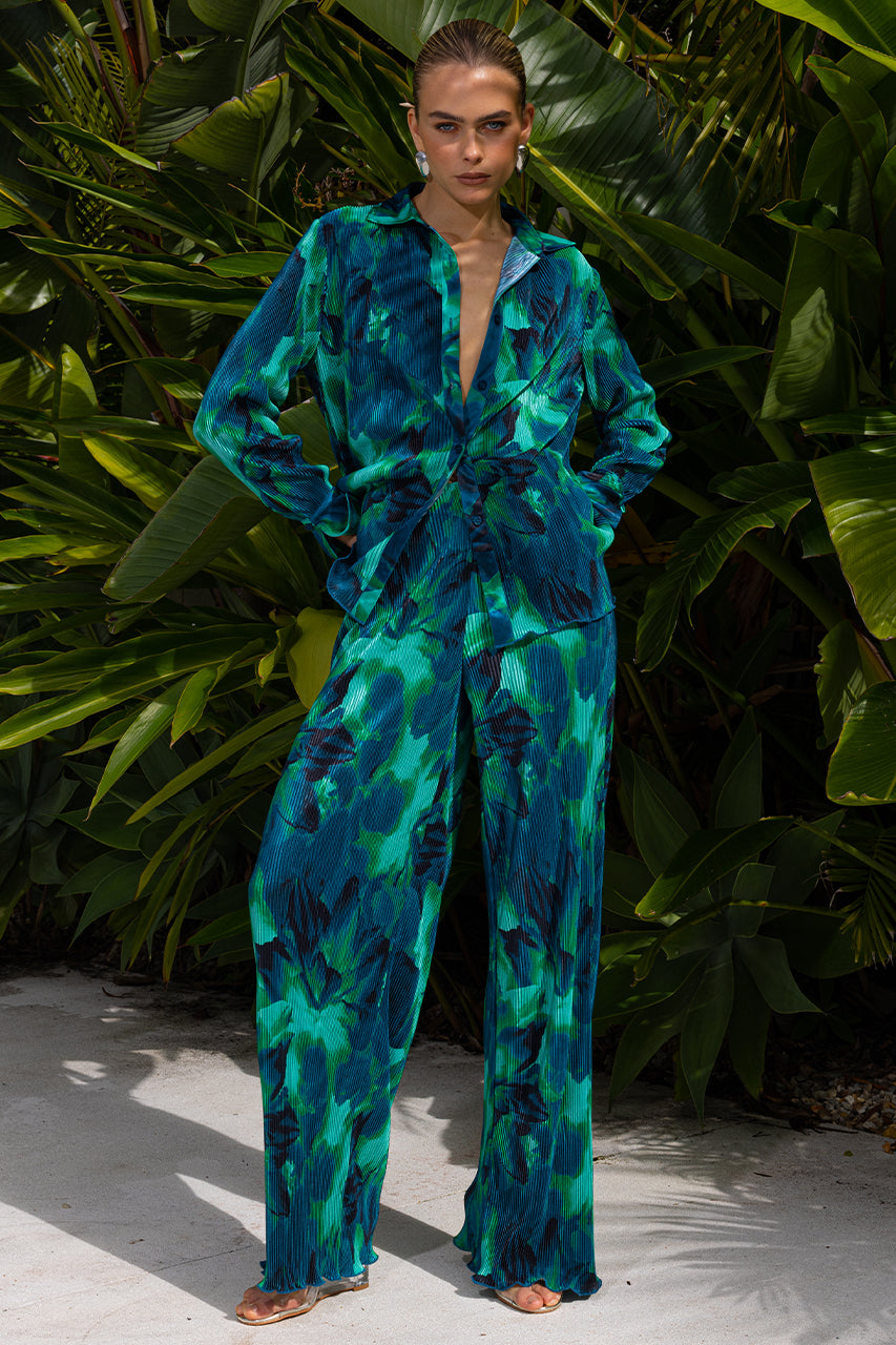 CALISTA PLEAT SHIRT - CALISTA GREEN - WEB-RESIZED-25_4d76dc34-4d3f-4d8d-854a-24f8953a64f1