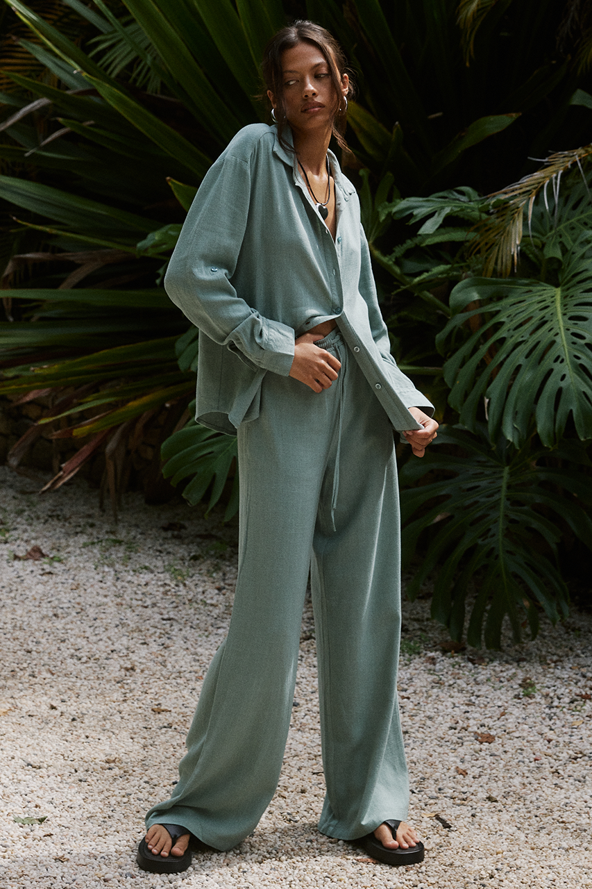 KIANA PANT - SAGE - WEBRESIZED36_6d04cc35-a915-42e9-9ab8-c5855c8e21ce