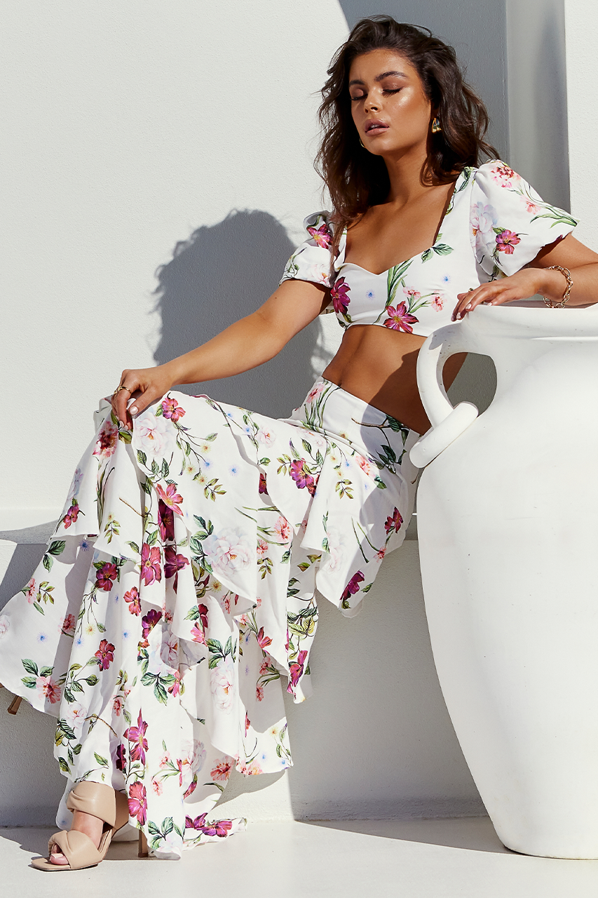 Yokana Top - White Floral - WEBRESIZED89_ef8d564a-57cf-4f05-8c35-7883a3b68f3e